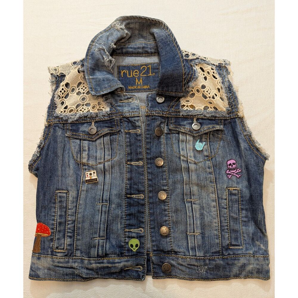 Custom Patchwork Denim Vest Lace Yoke Cropped Blue Junior M / Women's S, 17x17